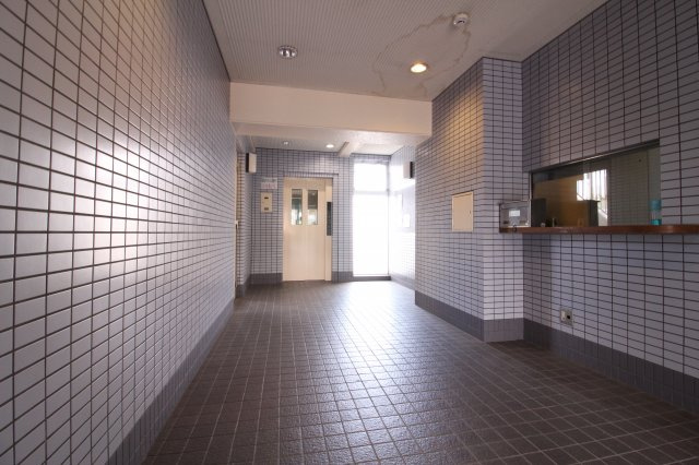 マンション望伊川谷のエントランス