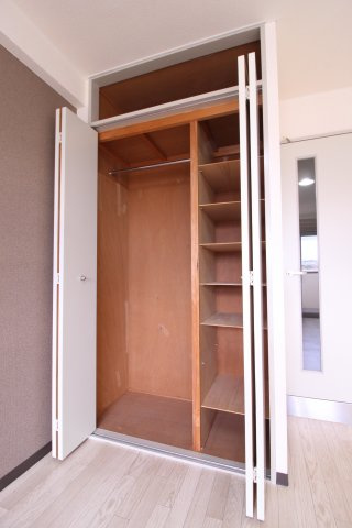 マンション望伊川谷の収納