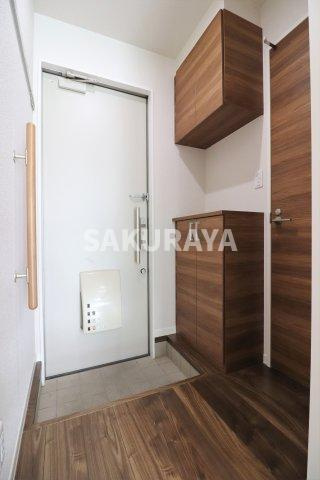 サンビレッジの玄関|2020年撮影。現況と異なる場合がございます。