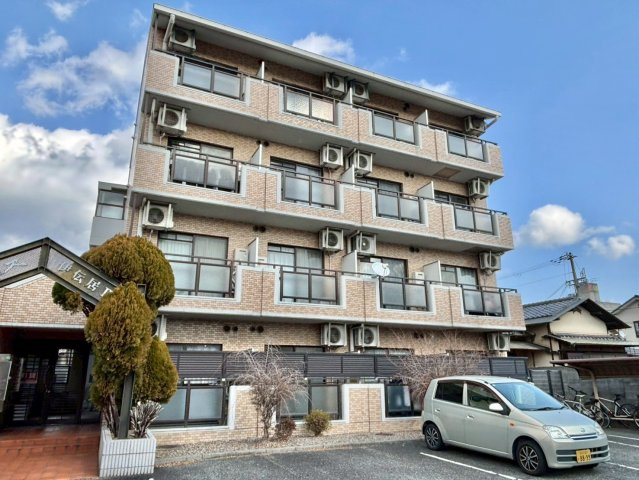 ジュネス伊伝居Ⅱの外観