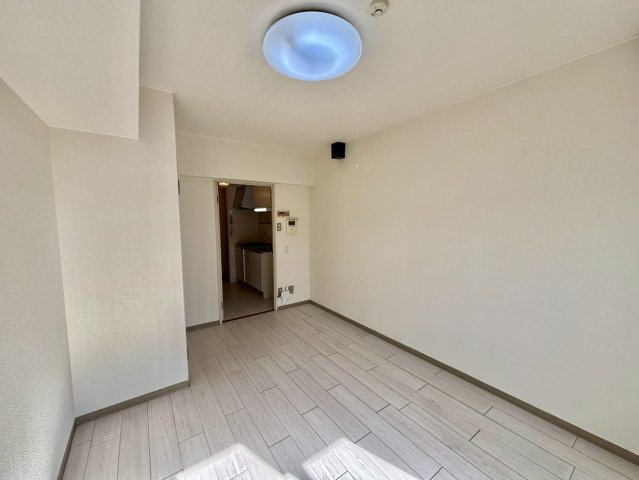 ジュネス伊伝居Ⅱの洋室