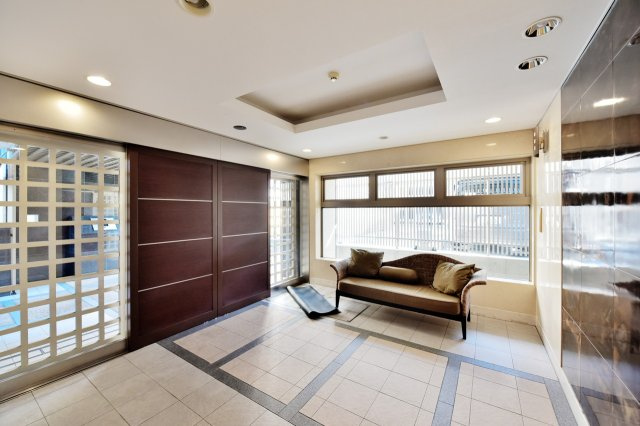 アバンエスパス烏丸御池の画像