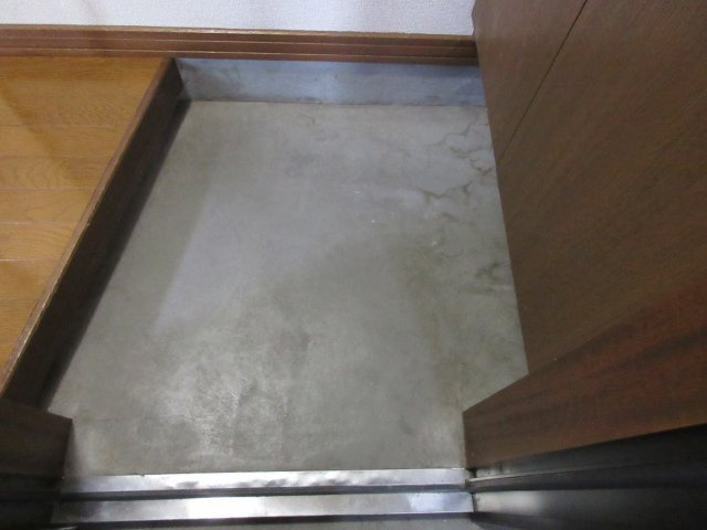 Mハイツの玄関