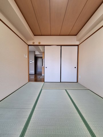 サンライズ高地の和室|★和室６帖★