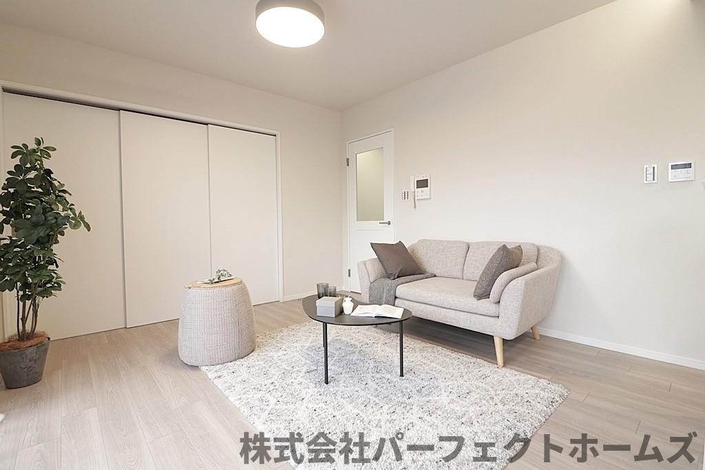 【居間・リビング】の画像