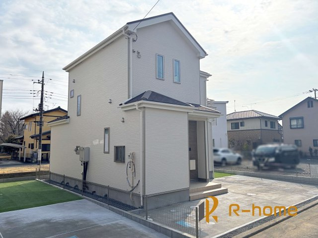 水戸市大塚町　新築戸建て　B号棟の外観|建物完成いたしました！ご予約で『平日』や『夕方』などでもご見学可能です！