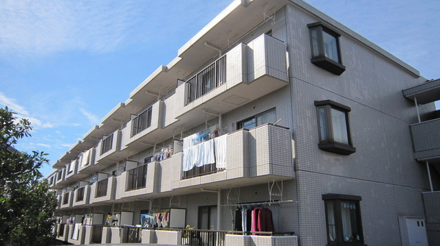 エクレールの外観|南西向きです。
他号室参照