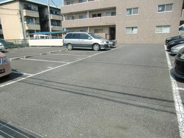 さいたま市桜区西堀２丁目の賃貸マンションの駐車場|カースペースがあります