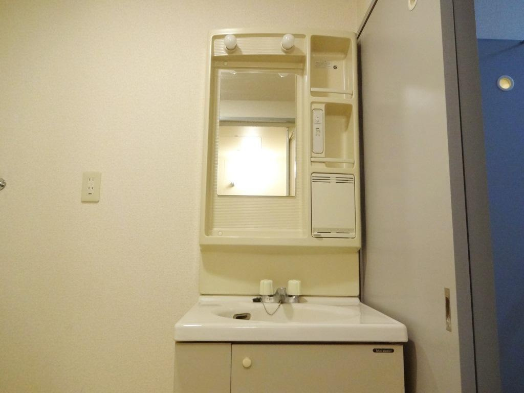 さいたま市桜区西堀２丁目の賃貸マンションの独立洗面台|独立洗面台です