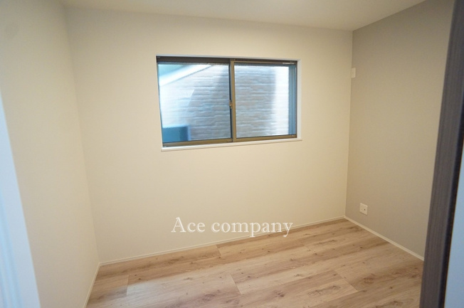 【子供部屋】 | 東大阪市足代3丁目 | 【3階：中央洋室5帖】