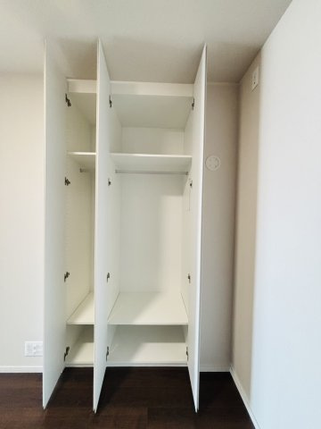 クローゼット（洋室約5.0帖）