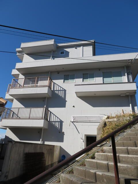 コンブロンビル