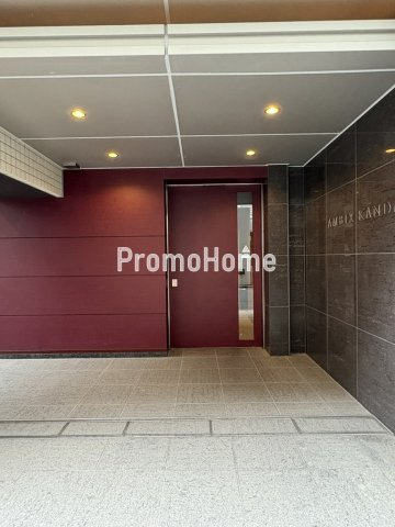 アンビックス神田のエントランス