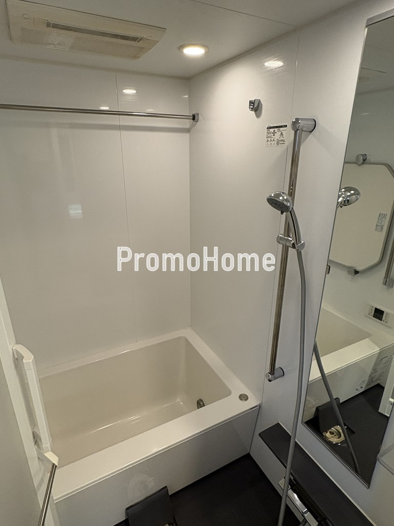 アンビックス神田の浴室