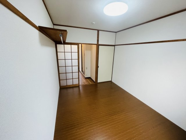 【洋室】 | オアシス小芝 | 現況優先となります。現地にて間取り・仕様等をお確かめ下さい。
