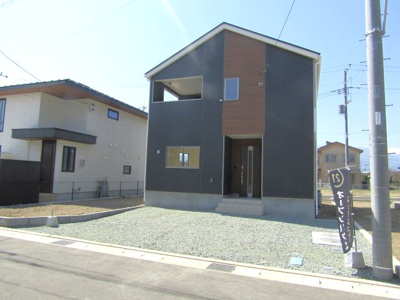 【駐車場】 | クレイドルガーデン中央市成島第1　1号棟 | 駐車場があります