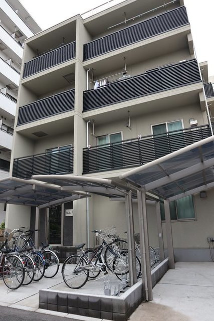 Ｐａｒａｄｏｒ　Ｎｉｓｈｉｆｕｎａｂａｓｈｉ