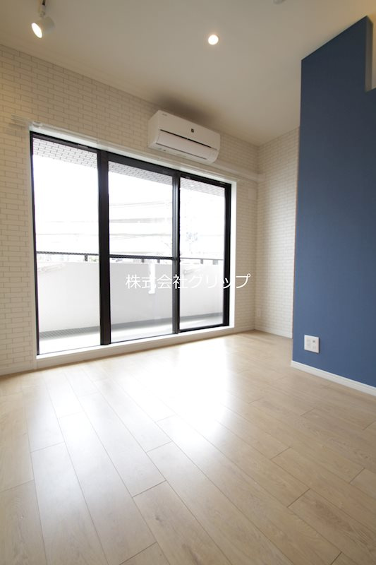 パーク・ノヴァ横浜吉野町の洋室