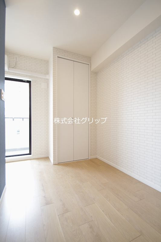 パーク・ノヴァ横浜吉野町の洋室