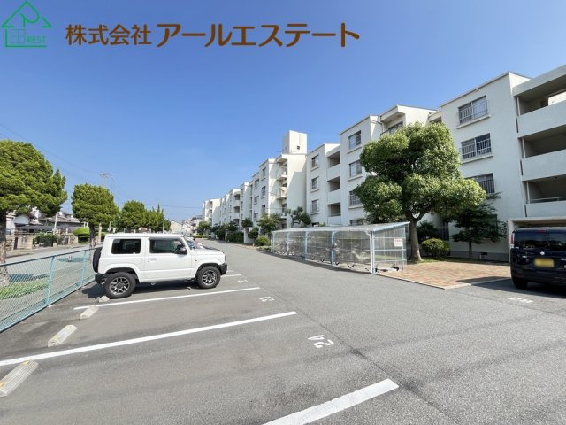 第二恵美酒マンション　　山陽電鉄「亀山駅」徒歩5分の駐車場