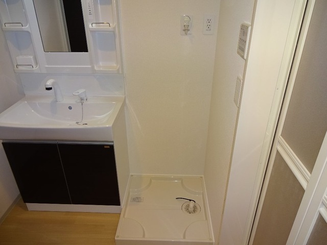 ミルキーウェイ千鶴の洗面所|洗濯機置場