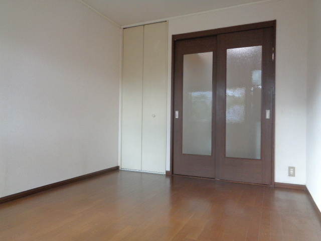 シティハイム　コーポ鯨の居間・リビング