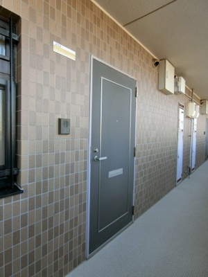 【玄関】 | アールブランＥ | イメージ202号室の写真