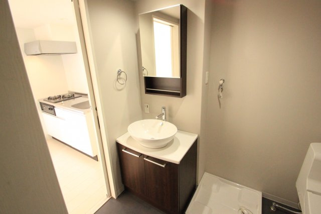 Celeste弥刀の独立洗面台