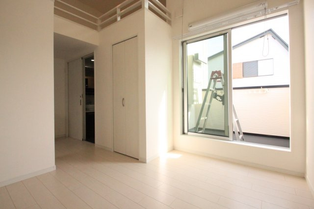 Celeste弥刀の洋室|反転