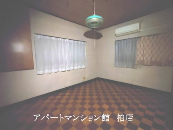 松戸市根木内戸建の寝室