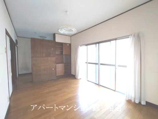 松戸市根木内戸建の居間・リビング