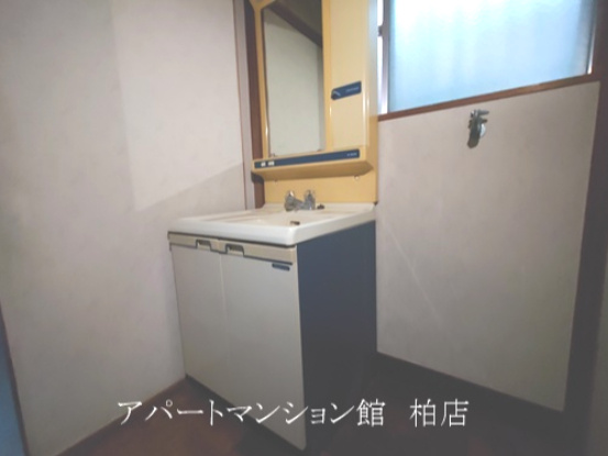 松戸市根木内戸建の洗面所