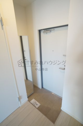 ELEGANTE宝塚の玄関