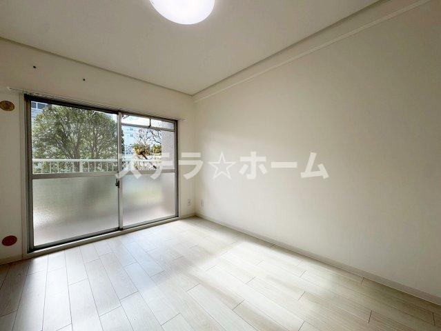 エメラルドマンション鶴見緑地の洋室|洋室です