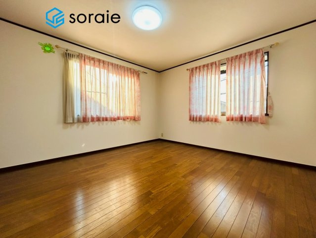 川越市広谷新町 中古戸建の子供部屋|2/6　撮影
