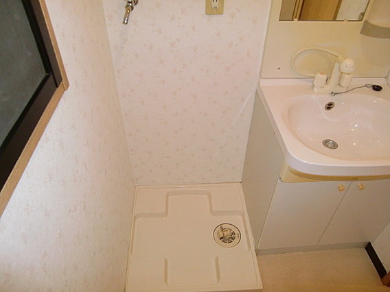 セルフィーユ六甲の洗面所