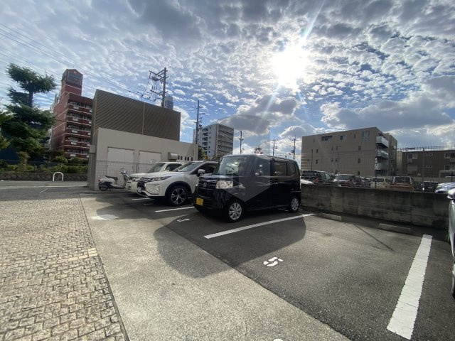 グラン・ドゥ・ルイの駐車場