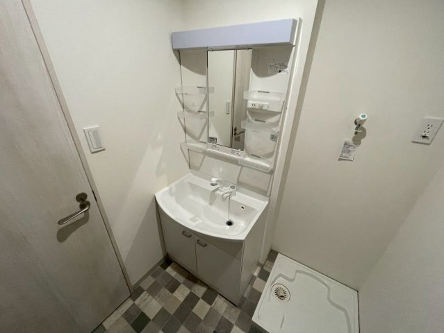 リアライズ箕岡の洗面所
