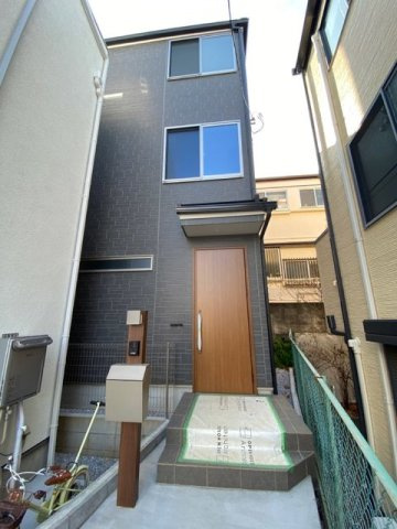 上原１丁目戸建の外観|一戸建てです