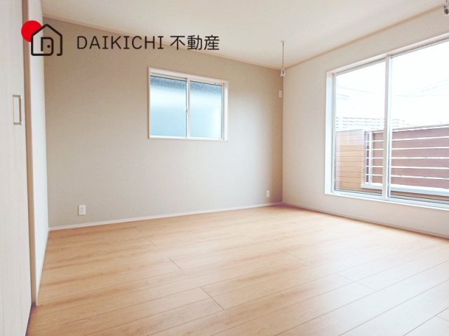 【洋室】 | 鴻巣市小松1丁目　新築戸建　全14棟　13号棟