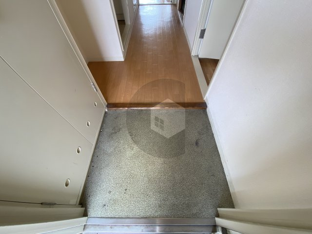 レクシア布施の玄関