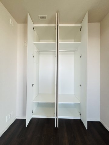 クローゼット（洋室約5.5帖）