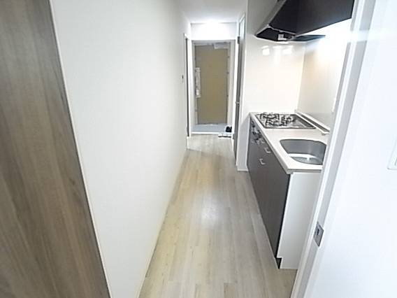 ウエストヒルズ大倉山の玄関