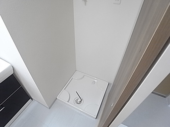 ウエストヒルズ大倉山の洗面所|12