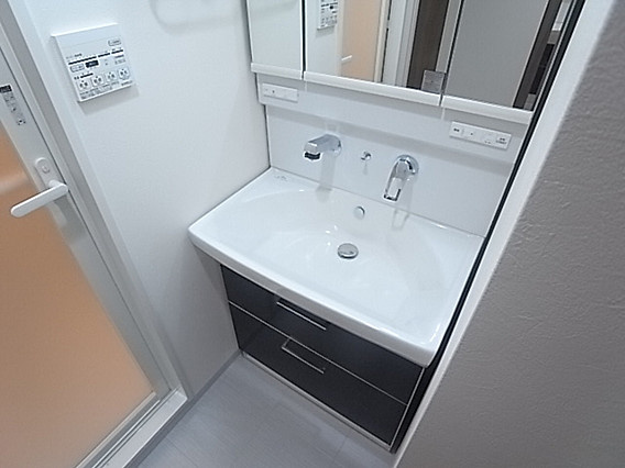 ウエストヒルズ大倉山の洗面所