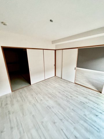 メゾンドール江坂の内装