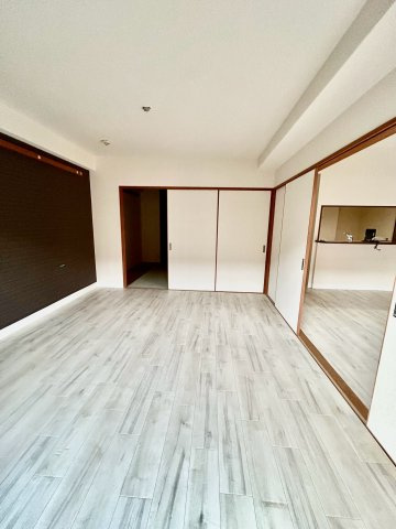 メゾンドール江坂の内装