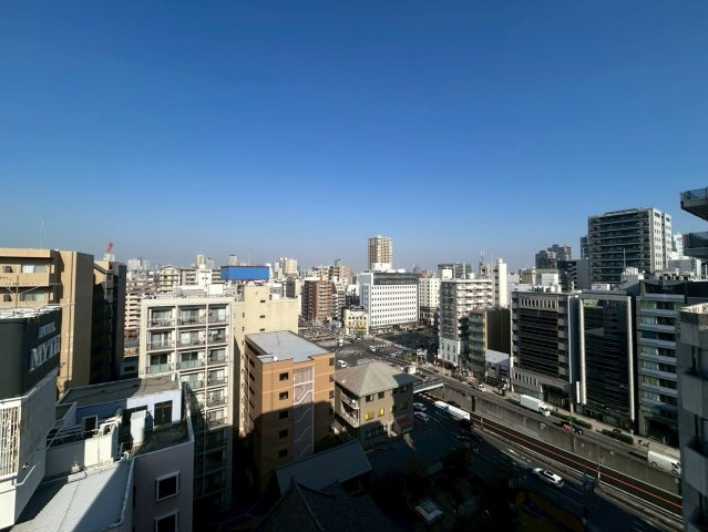 プレサンス谷町九丁目駅前の展望