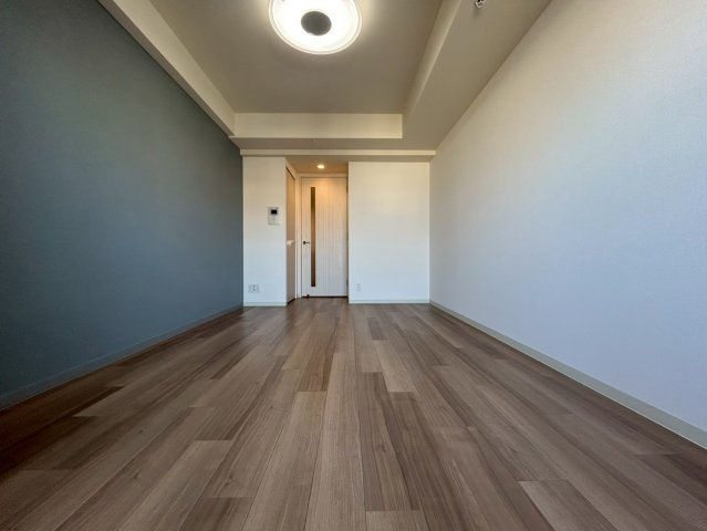 プレサンス谷町九丁目駅前の洋室