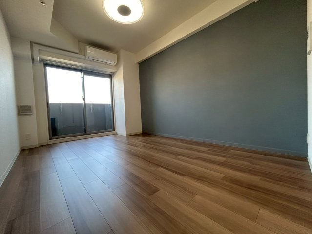 プレサンス谷町九丁目駅前の洋室